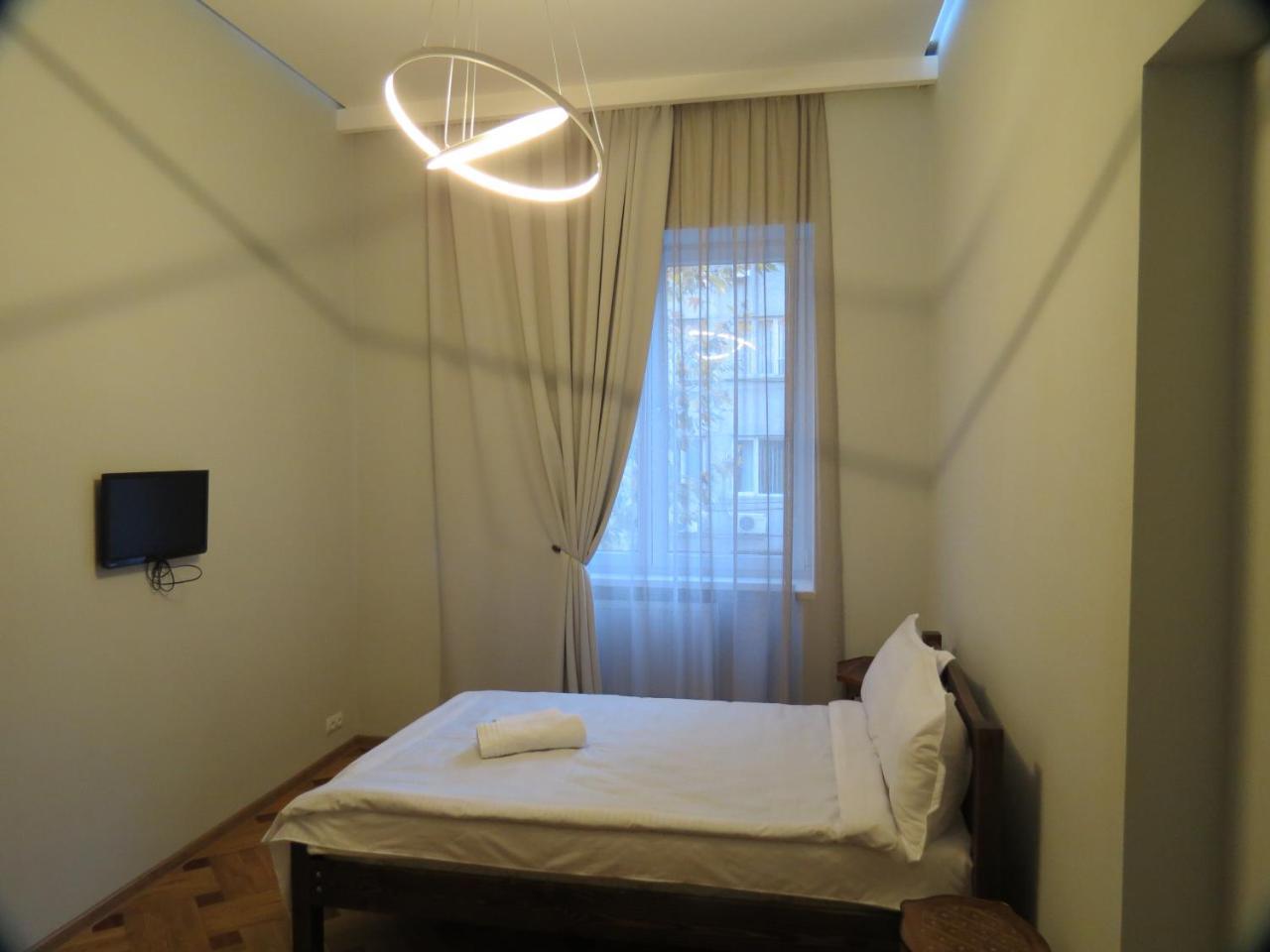 Three Rooms Apartment Tbilisi ภายนอก รูปภาพ