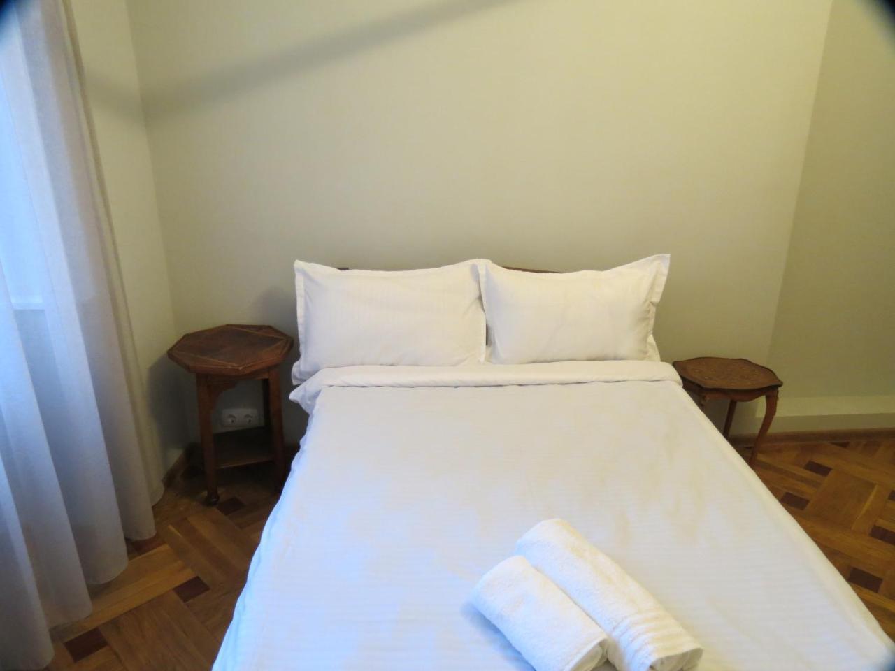 Three Rooms Apartment Tbilisi ภายนอก รูปภาพ